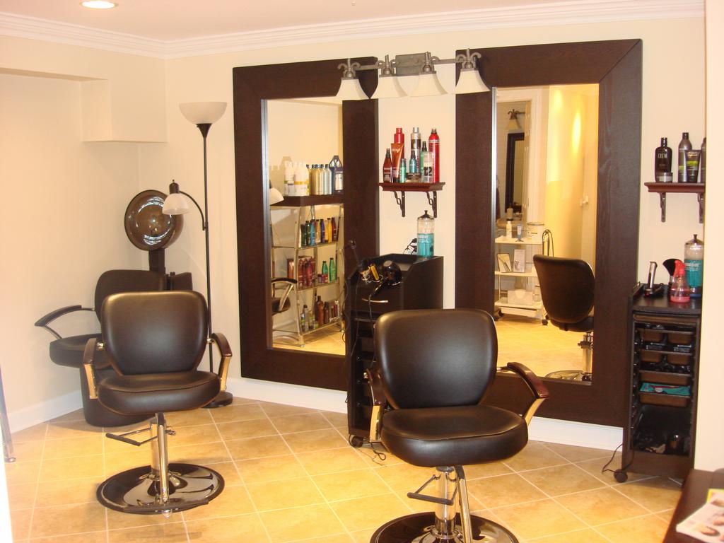 Pictures for Divine Salon in Fox Lake, IL 60020 Beauty Salons